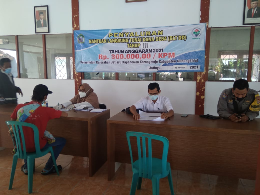 yunuspdp's tweet photo. tetep prokes ya, layanan desa dengan sepenuh hati, tersampaikan kepada yang berhak #danadesablt

@halimiskandarnu
@imansyukri
@malik_haramain
@taufikmadjid71
@rosyidah
@yusradaridesa
@fachrilabalado 
@Pusat_PPMD
@kemendesapdtt 
@SukoyoKasekpro
@azzameldzikrie
@tppkemendes https://t.co/hqjvOvTTFt