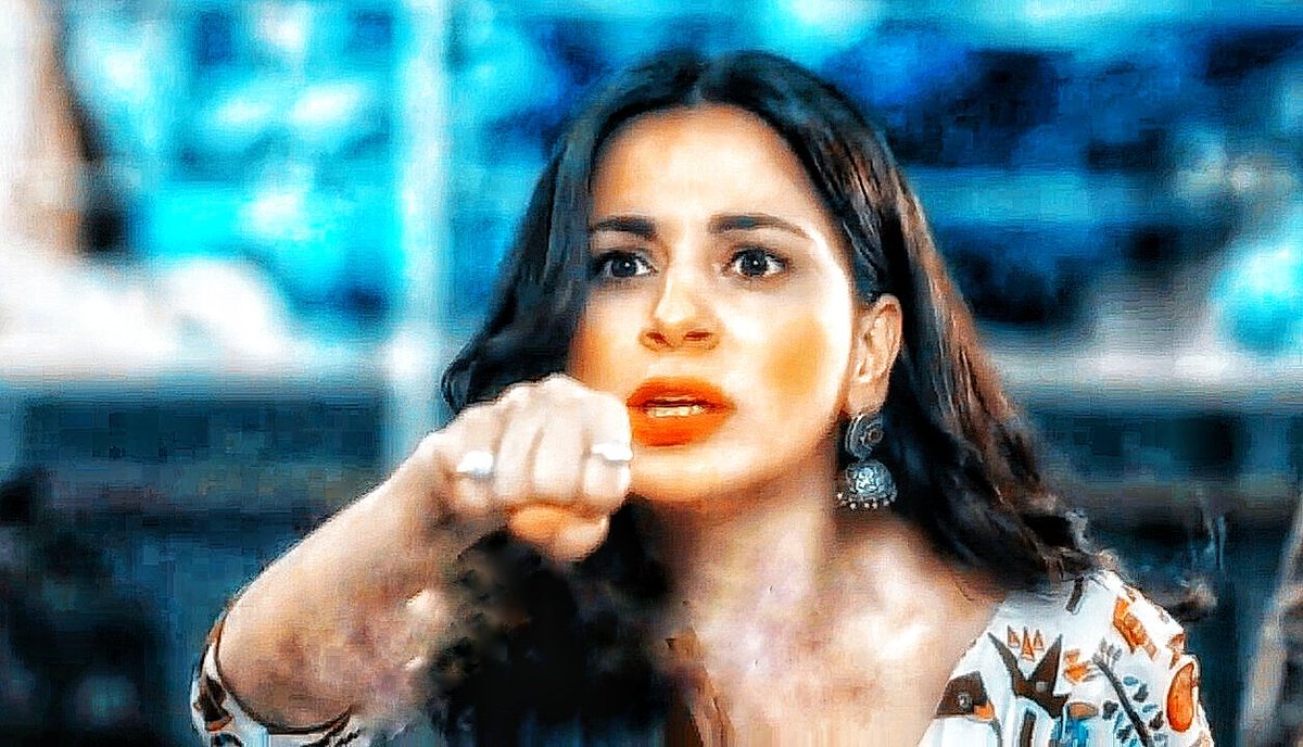 Pheer14031963's tweet photo. Agar kisi ne mere karan ko apne gande mooh se kiss karne ki koshish ki to mai uske 😁daant torh dungi😌 https://t.co/I3TYMAvakz