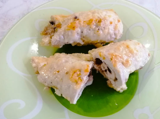 Куриные рулетики с грибами - пошаговый рецепт с фото olivkin.com/kurinye-ruleti…