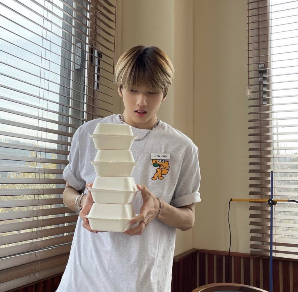 cafe 7 dream with researcher #JISUNG!