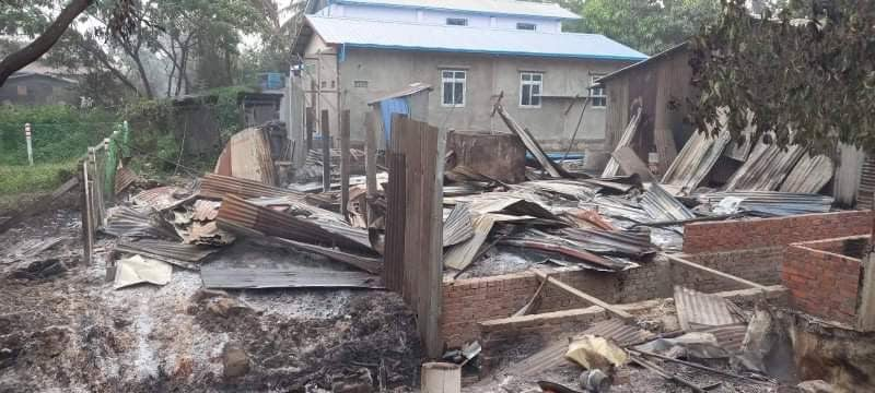spring21MM's tweet photo. Due to Terrorists making violence and brutally killing people in #SouthDagon Tsp,#Yangon, people have moved to nearby relatives and villages.
SUPPORT FEDERAL ARMY
#Apr1Coup
#WhatsHappeningInMyanmar
@clarissaward,@CNN https://t.co/9KvsbzbLkj