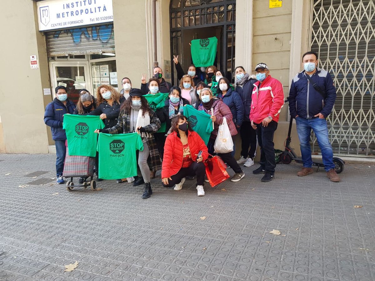 🏠450 desnonaments de famílies vulnerables entre el 18 de gener i el 28 de febrer a Barcelona. 

🔗 El recent informe de l’Ajuntament de Barcelona sobre els desnonaments a la ciutat ens deixen uns xifres esfereïdores: habitatge.barcelona/sites/default/…

👉Comunicat: pahbarcelona.org/ca/450-desnona…