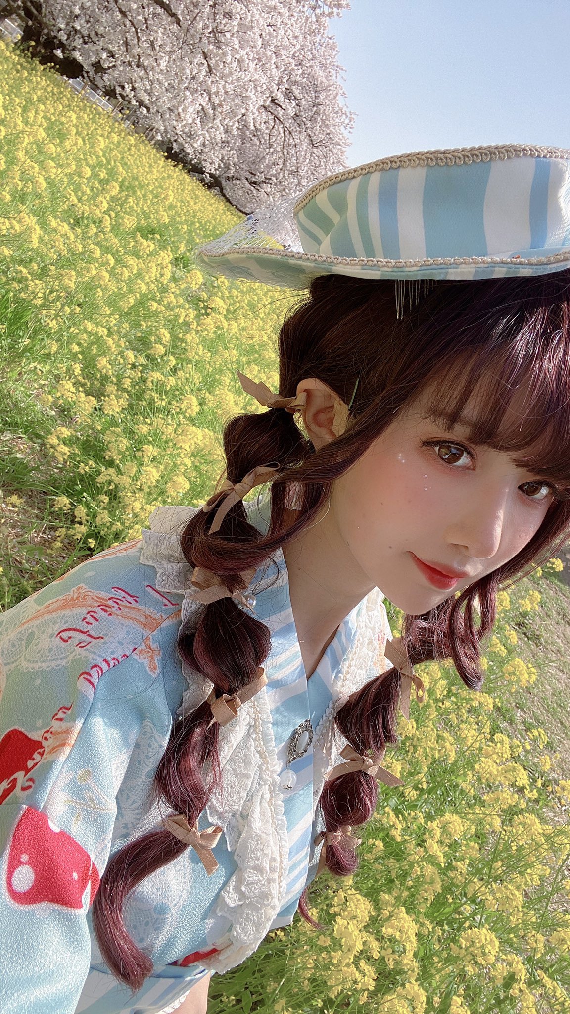 画像,花の香りがときめき、 風に挟まれた優しさMake-up：@miyako_cheng#Lolitafashion #lolita https://t.co/BBg…