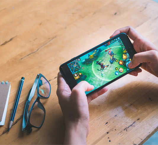 Hier finden Sie die Top Games des Monats. Viel Spaß beim Stöbern!

Perfect Blast Ultimate

Ein Arcade-Game mit einfacher Grafik, aber spannendem Spielprinzip: Zertrümmern Sie mit Ihrem Spielball die Plattform-Türme, um nach unten zu gelangen.

smartphonemag.de/apps/die-beste…