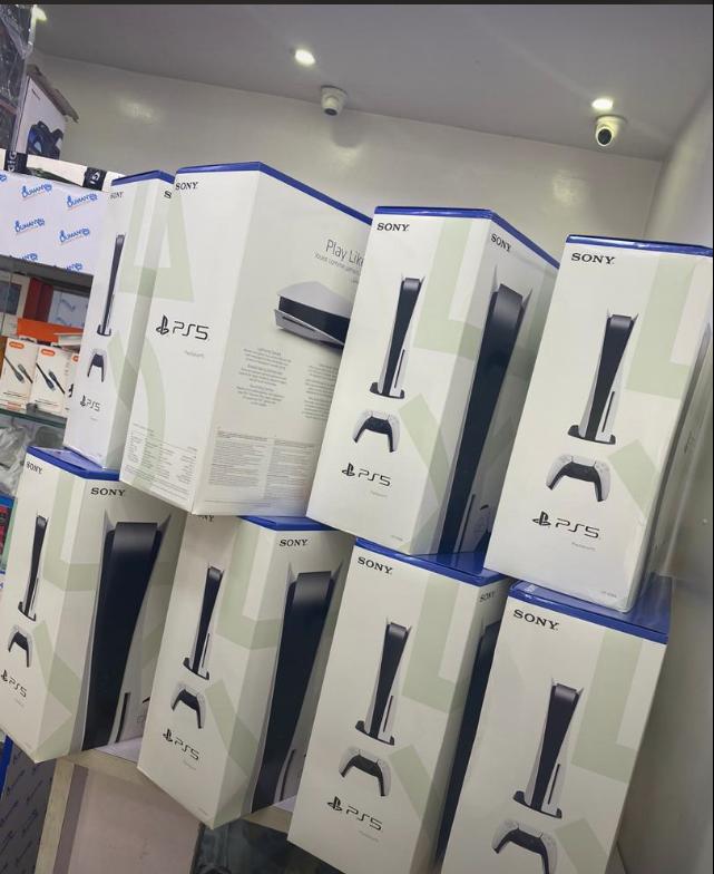 EngDammyLtd's tweet photo. Ps4 ,ps5 and co..
Available in UK used and brand new one, with ps5 2021 game like. Pes 2021 ,mortal kombat ,god of war and more
#AprilFoolsDay #Tinubu #Nigeria #davido #Wizkid #djswitch #DanladiUmar #lekkilies #teni #EndSARS #Werner Prophet #layconalbum #BokoHaram #Trump https://t.co/b31u6eZL9A