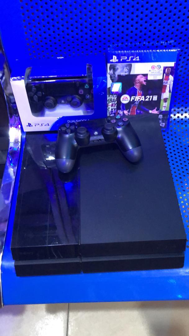 EngDammyLtd's tweet photo. Ps4 ,ps5 and co..
Available in UK used and brand new one, with ps5 2021 game like. Pes 2021 ,mortal kombat ,god of war and more
#AprilFoolsDay #Tinubu #Nigeria #davido #Wizkid #djswitch #DanladiUmar #lekkilies #teni #EndSARS #Werner Prophet #layconalbum #BokoHaram #Trump https://t.co/b31u6eZL9A