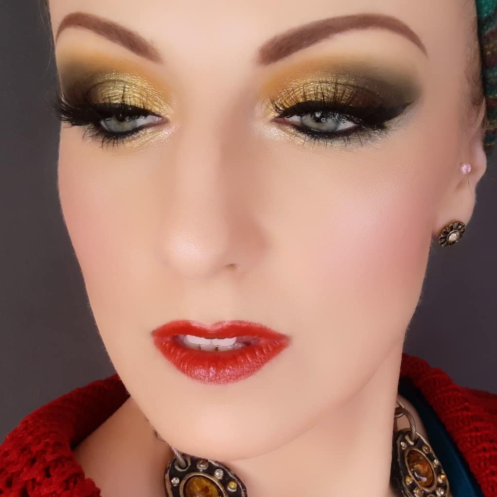 Featuring the #native palette from #xobeauty 
<a href="/xoBeautyShop/">xoBeauty</a>