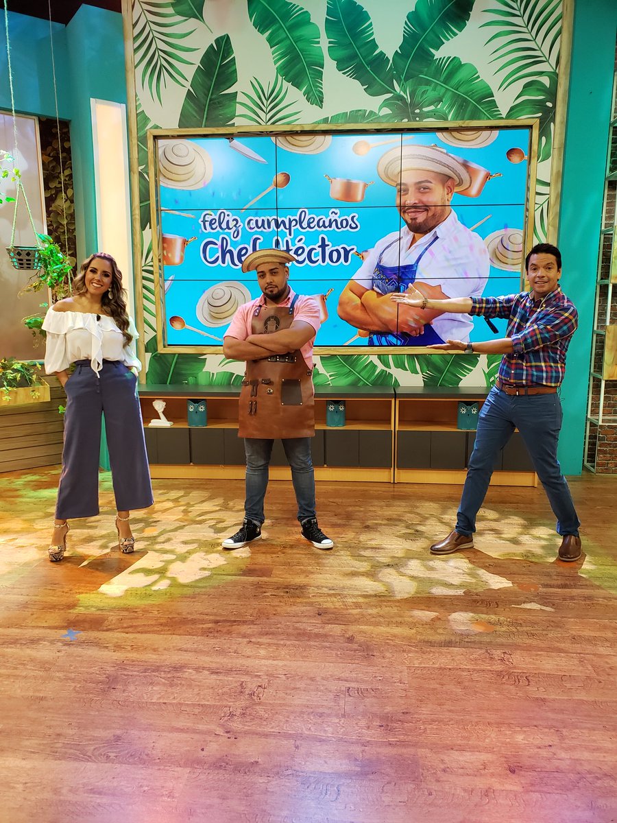 TuManana13's tweet photo. Jueves de fiesta en Tu Mañana, porque estamos celebrando el cumpleaños de nuestro @chefhector507 🎂🎊🎉 https://t.co/PXIr1ESXbV
