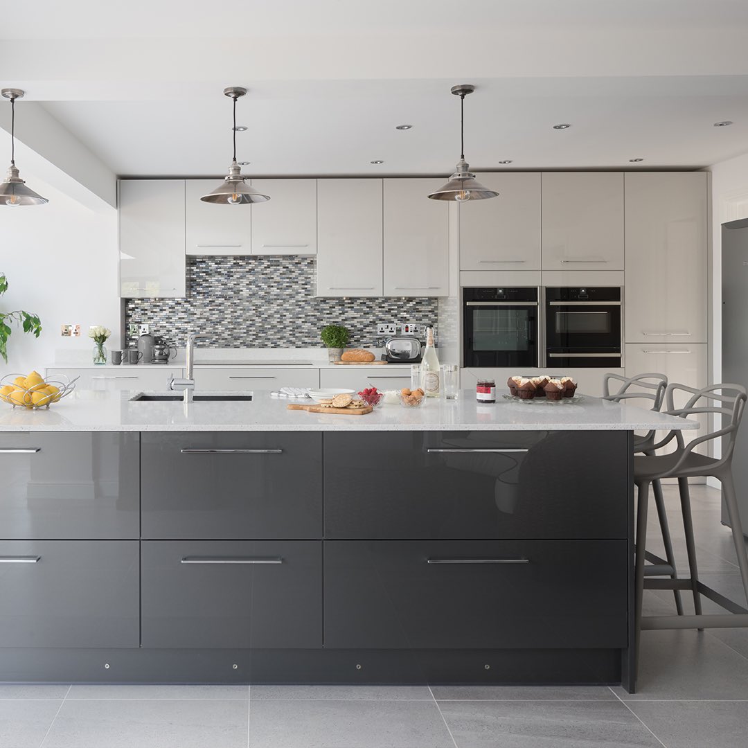 This home mixes modern and traditional features to create a phenomenal eclectic space 👇

#masterclasskitchens #interiordesign #design #home #kitchendesign