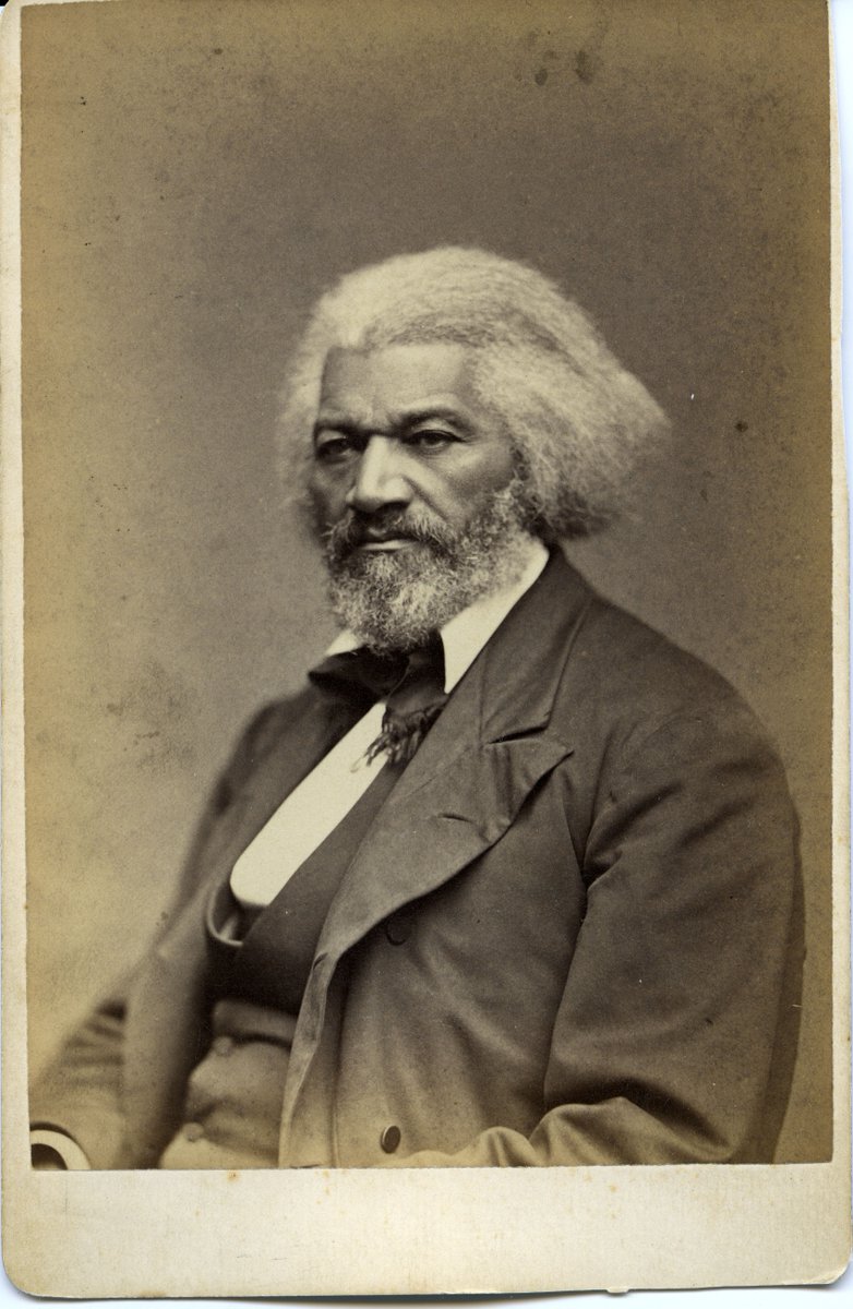 On April 1, 1851, American abolitionist Frederick Douglass delivered a speech at Toronto's St Lawrence Hall. The event was hosted by the Anti-Slavery Society of Canada and is part of Toronto's Black political activism as well as abolitionist history. 
Image: @USNatArchives https://t.co/ig9JDE82PE