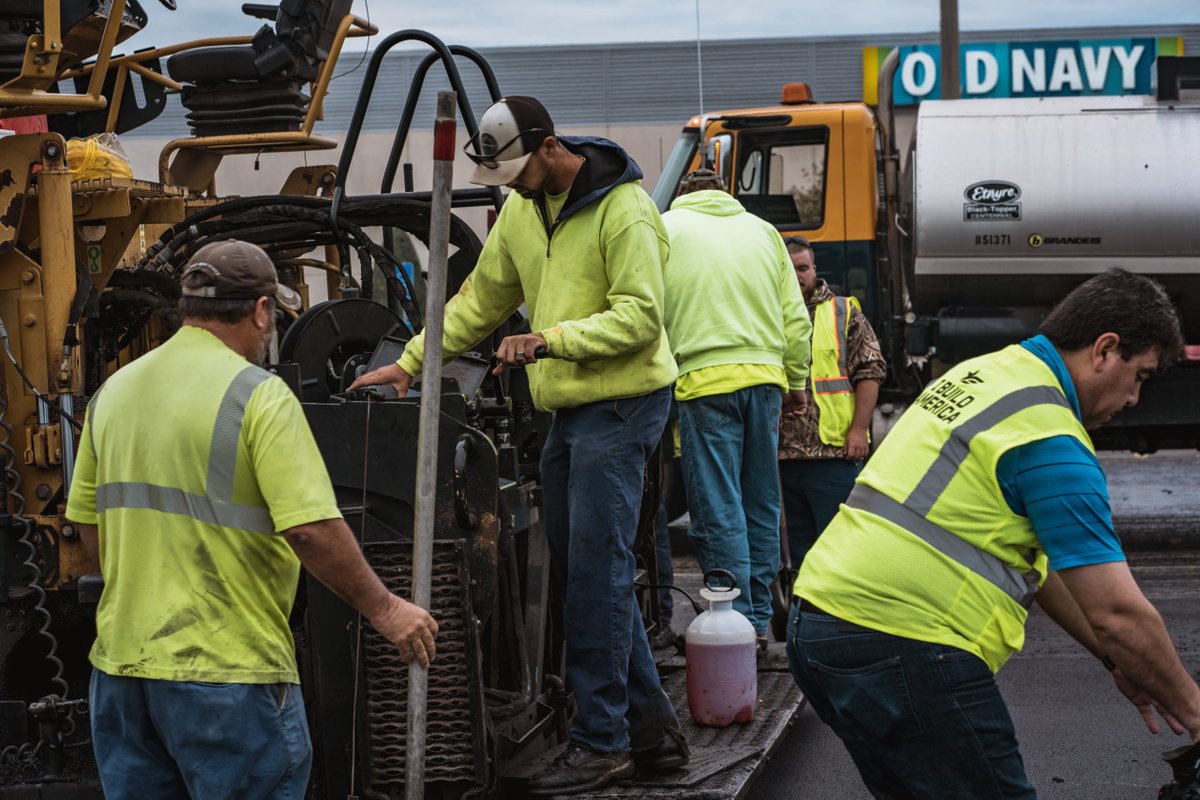 build_ky's tweet photo. The #construction industry is full of now outdated myths that may hinder newcomers from joining us and enjoying the #constructionpride that comes with building something from the ground up. Check out our latest blog: https://t.co/pHLgmdesof #ibuildamerica #ibuildamericakentucky https://t.co/jCmoktdWwz