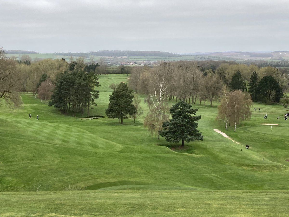 The course is looking fantastic, despite the lack of sunshine and drop in temperature. Maybe a few extra layers required this Easter weekend. Stay safe, play safe! ❤️🏌️‍♂️⛳️