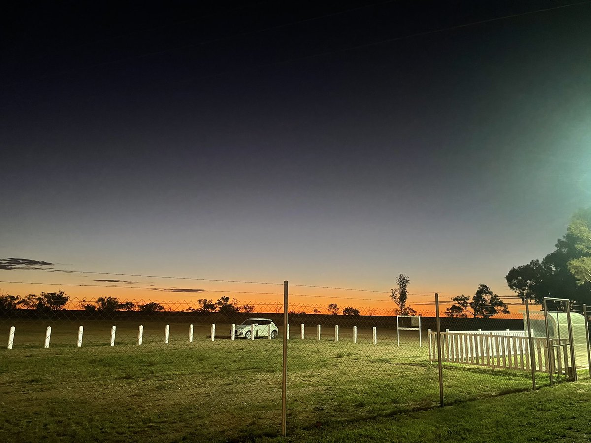 rick_mayor's tweet photo. @AnnastaciaMP #easterweekend #Boulia #campdraft, #horsegymkana, #horseracing, #rodeo, #jackpotbullrids #CapitalChannelCountry #outbackhighway #LandoftheMinMinLight 👍😎🇦🇺 https://t.co/s7bAgv3RBI