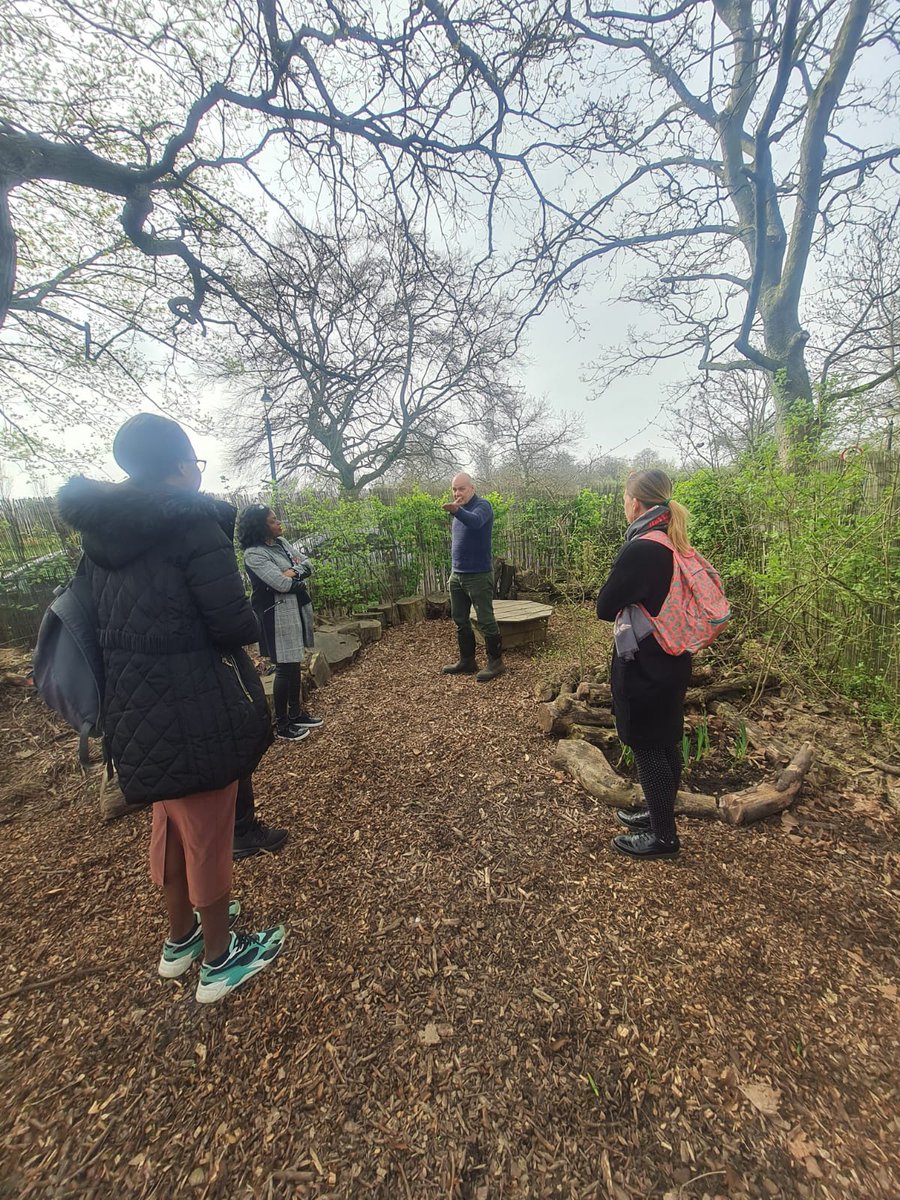 can_jam's tweet photo. Fantastic team training and building session at @spinneyclapham 🌱 Getting ready for a #summerofplay
🌈❤🧡💛💚💙💜
#naturalthinkers
#mudschool https://t.co/2Y9YAUEJHO