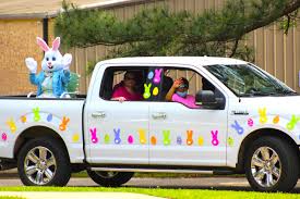 norfolkcountyre's tweet photo. EASTER SUNDAY DRIVE-BY PARADE FOR DELHI LONG TERM CARE AND DELROSE!  NOON START!  DECORATE THE CAR, WEAR YOUR EASTER BONNET, MAKE SIGNS, WHATEVER YOU LIKE!  WE'LL MEET BEFORE NOON ON GIBRALTER FOR A NOON START!  MAKE SOMEONE SMILE!🐰❤ https://t.co/DY61mIurUf