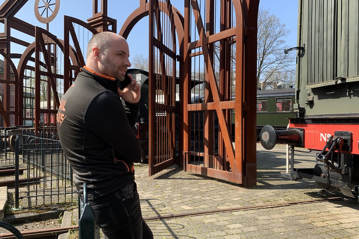 Rail1435's tweet photo. Mooie reacties op de presentatie tijdens de RailTech Europe 2021! De introductie van IoT senor BS1000 en KW1000 in combinatie met SAM. Wil je kennis maken? Kijk op https://t.co/VS5xHzdA87

#innovatie #iot #sensor #rail1435 #railinfra #railtech #railtecheurope #railtechlive https://t.co/DuZpRP7gas