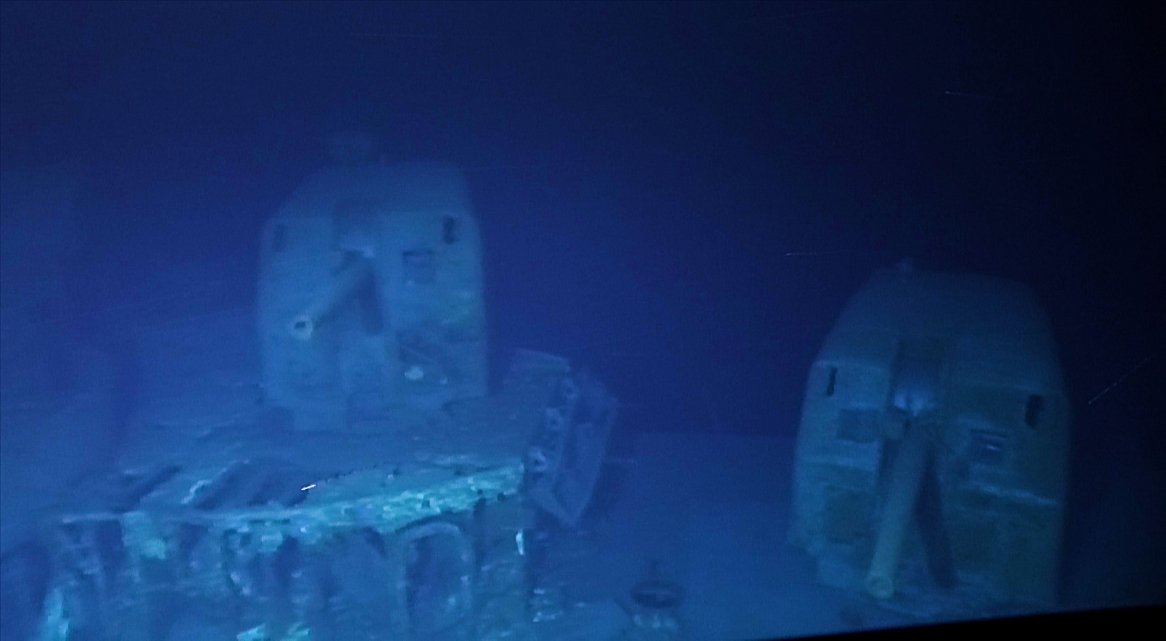 Forward 5" gun mounts 51 and 52, USS Johnston.