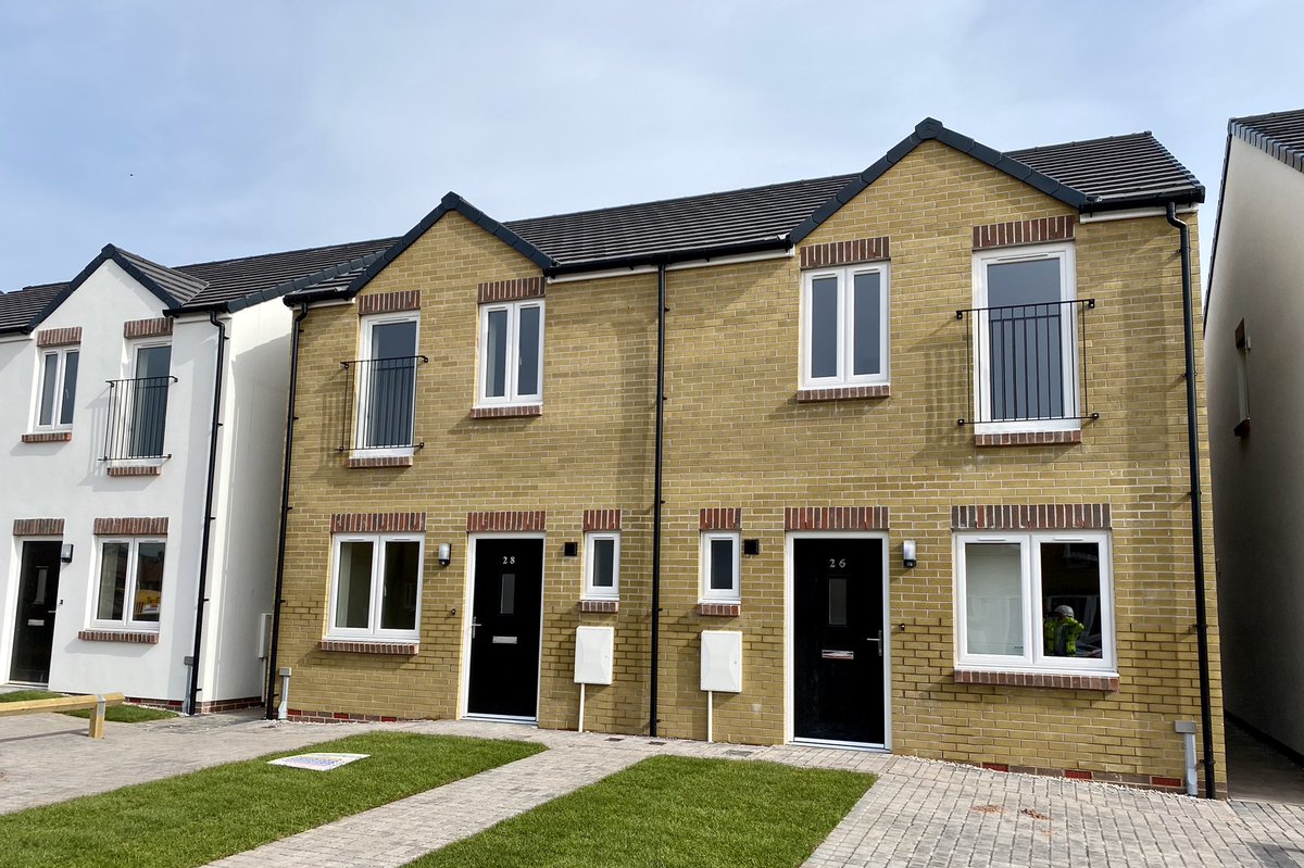 IC_MarkG's tweet photo. First tranche of handovers complete at Dalston Road, Carlisle @RiversideUK @AtkinsonBuild https://t.co/XtxOwFItWk
