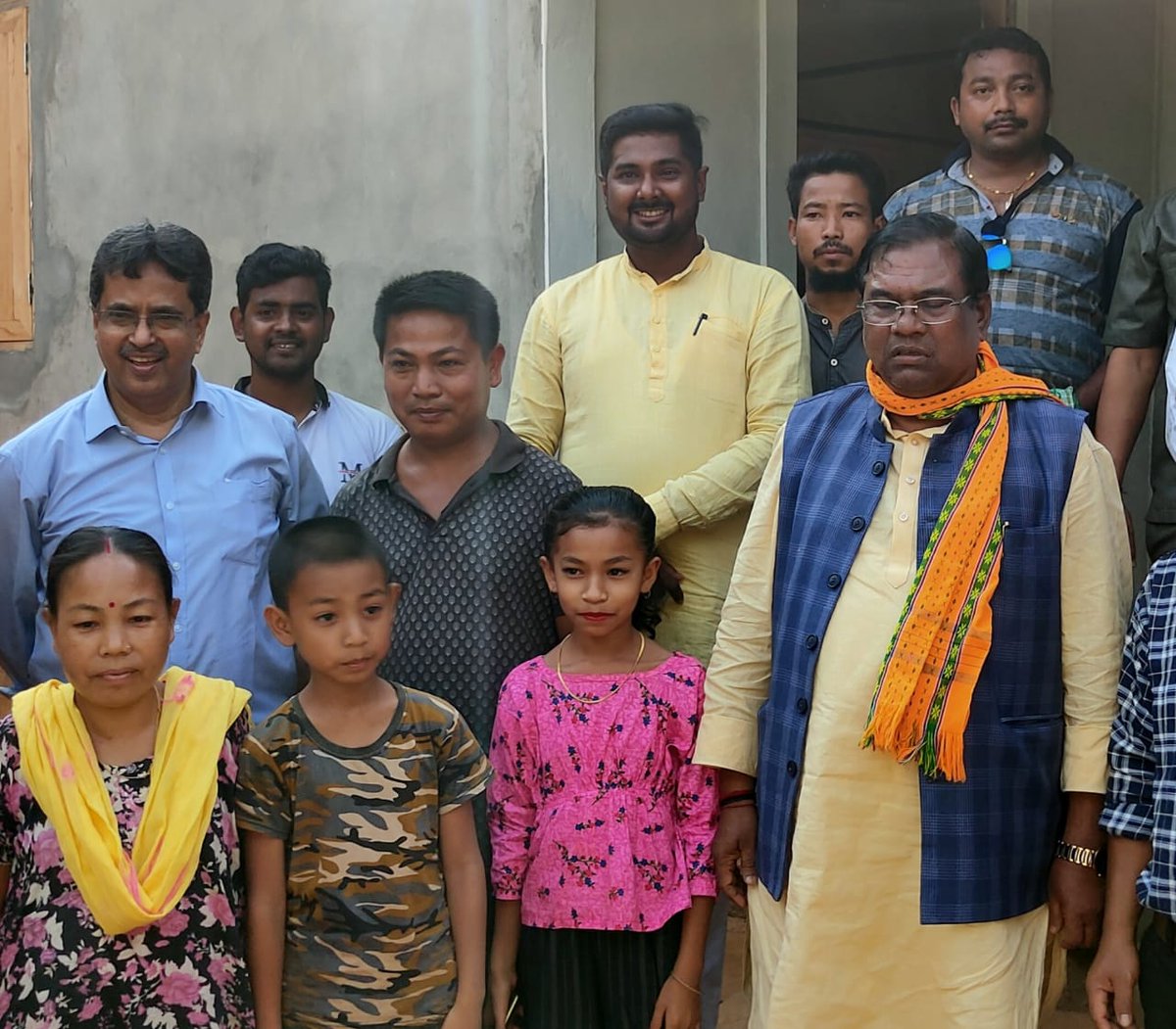 SaikatSahaBJYM's tweet photo. #আসন্ন #TTADC নির্বাচনে #আমতলী_গোলাঘটি কেন্দ্রের মনোনীত প্রার্থী শ্রদ্ধেয় #বিশু দেববর্মার সমর্থনে আজ বিশ্রামগঞ্জ মোটর স্ট্যান্ড গেরুয়া ময়।✌️✌️
ভারত মাতা কি জয়।🚩
বিজেপি জিন্দাবাদ।🙏
যুব মোর্চা জিন্দাবাদ।✌️
@BJYMNABADAL @BjpBiplab @Vikkiprasad https://t.co/UO7Du3othQ