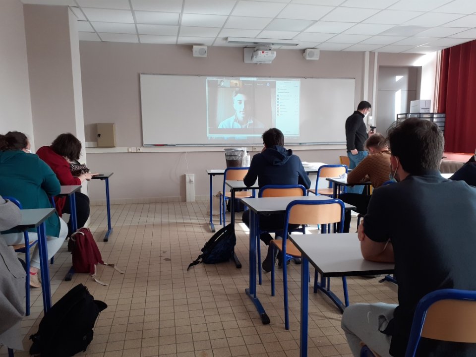 Semainedeleau81's tweet photo. Présentation de l'ENGEES, école d'ingénieur eau et environnement située à Strasbourg, par Marco, ancien BTS Gemeau. L'occasion de réfléchir à son bac +2 et de penser à l'après- Covid ! https://t.co/59JTSQ8uzh