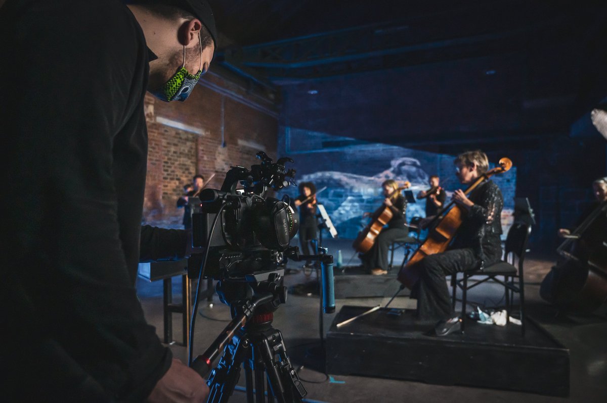 ScotEnsemble's tweet photo. 🎬Behind the scenes!🎬
A sneak peek from our filming of First Light, our online concert that signals our transition from darkness to brighter times. The film premieres on 29 April and will be available to watch online for 100 days. Tickets https://t.co/eh4RS5HgiO from £10 (+b/f) https://t.co/9JQPaMs0Pe