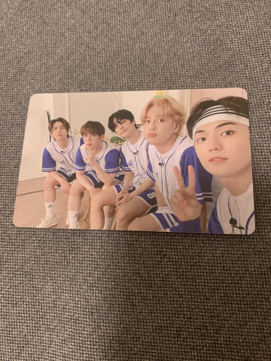 _loj_0215_'s tweet photo. A.C.E ホワイトデー トレカ 交換

譲　画像1枚目 (チャン 全員)
求　画像2枚目 (全員)

郵送での交換が出来る方リプ又はDMお願い致します！ https://t.co/XYuqJb249i
