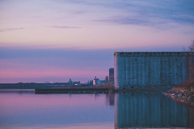 rochester's tweet photo. Vote for the Top Shot in 🦬 @ https://t.co/F0g94P5J0K #BuffaloNY #VisitBuffalo #ISpyNY https://t.co/nYa8b7R9EA