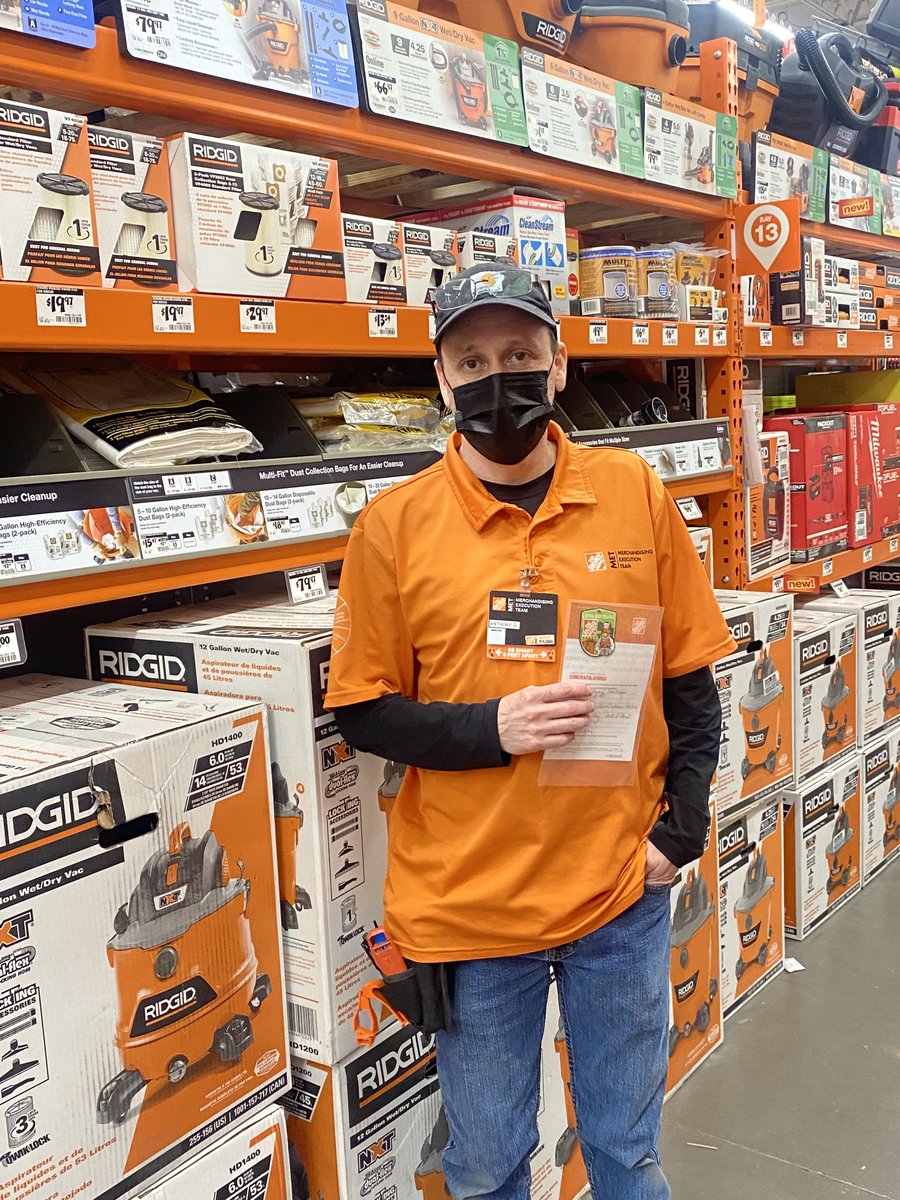 Homer Awards for some of my amazing associates. Carhartt got some extra special service by Cristen, Haley and Ron. Anthony got 5 star rate a bays in wet/dry vacs. ⭐️⭐️⭐️⭐️⭐️⁦<a href="/BobMisner2/">Bob Misner</a>⁩ ⁦<a href="/404Rocks/">Home Depot #404</a>⁩ ⁦<a href="/D66Celest/">Sheldon Celestine 🇹🇹🇺🇸</a>⁩ ⁦@BrandonBellTHD⁩ ⁦