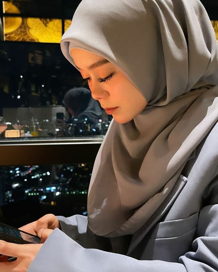 Bru main Tweeter lg jd agak kikuk2 yah.. 
#BismillahCintaUnguLesti 
<a href="/Lesti_Jenong_DA/">Lestykejora</a> <a href="/UNGU_Tweet/">UNGU Official Tweet</a> <a href="/TrinityOptimaP/">Trinity Optima Production</a>