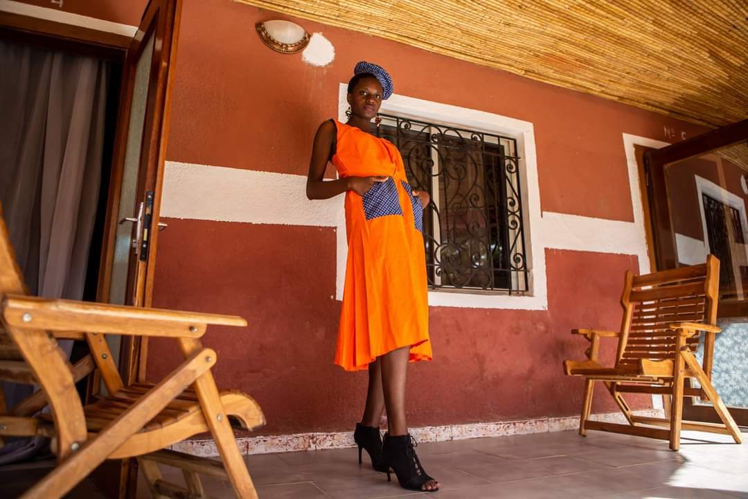 k_yssama's tweet photo. Hello Wednesday #KyssamaM #artistic #fabrics #FashionMadeInAfrica #dakar #Senegal
Feel free to Dm https://t.co/rtrUMUuHd0