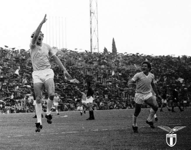 OfficialSSLazio's tweet photo. 💙 Long John. Il 9️⃣ di una grande Lazio divenuta Leggenda. 
Sono passati 9️⃣ anni dalla scomparsa di Giorgio Chinaglia 🙏 https://t.co/7IYQQmPwR1