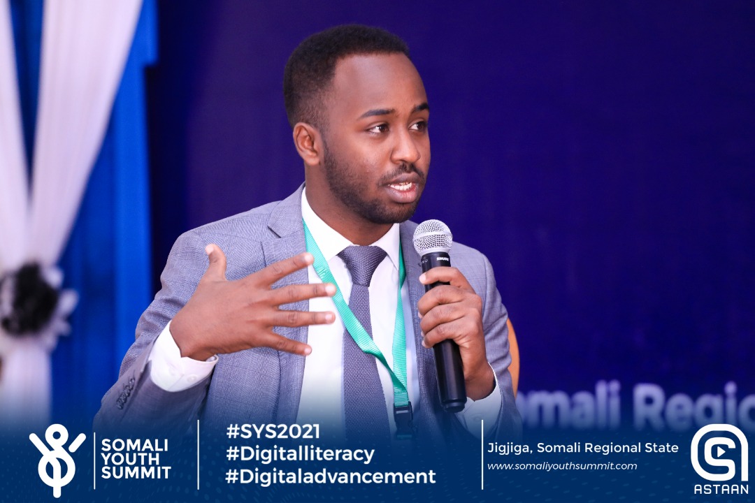 SY_Summit's tweet photo. Youth in the summit have had a discussion with the very popular DJ and Entrepreneur Subeer who told the youth about the future of digital opportunities and making money through online spheres.

#sys2021
#DigitalAdvancement
#ditigalliteracy
#techsummit 
#Jigjiga
#DDS https://t.co/KdtmA4nlcq