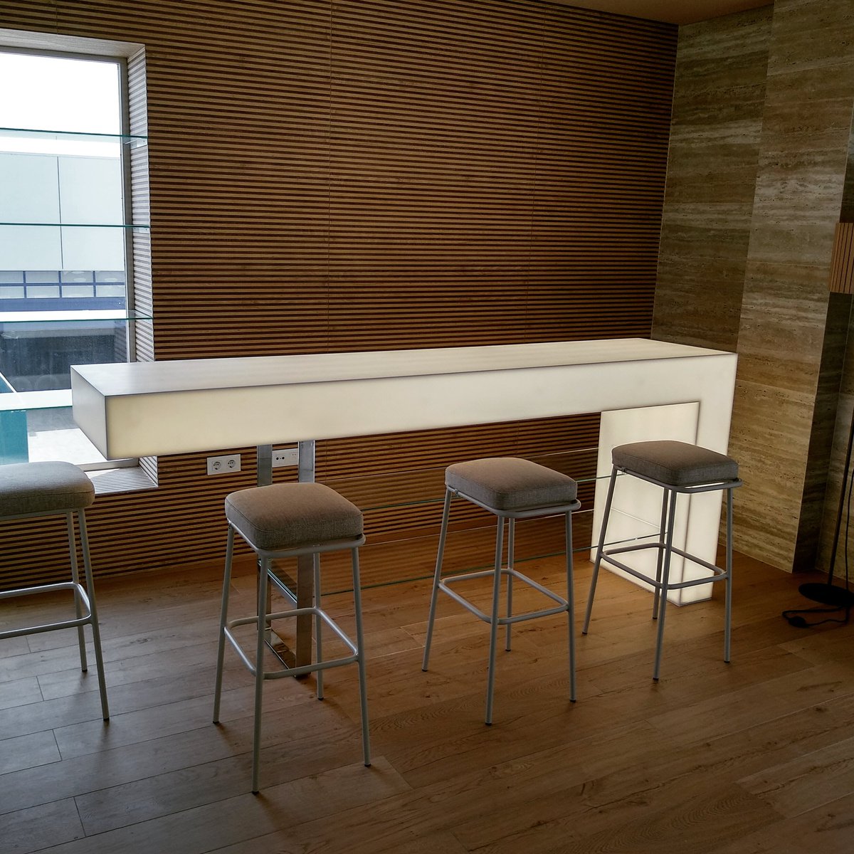 EbantechOficial's tweet photo. En este #juevesdearquitectura os presentamos está increíble barra retroilumada en Solid Surface Translúcido
#ebantech #solidsurface #solid #solidsurfacedesign #barra #bar #led #ledlights #krion #translucent #lamp #design #designinspiration #decoration #interiordesign #lamparas https://t.co/QZYmzSlsGY