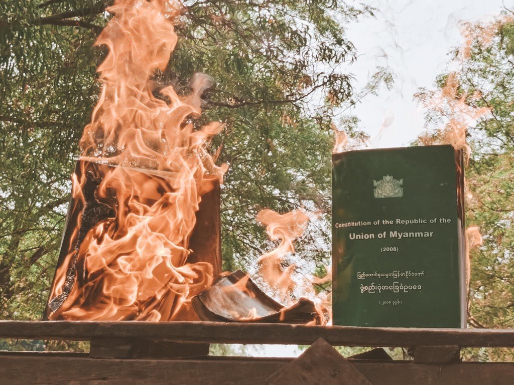 Burning Military-drafted 2008 constitution everywhere in Myanmar. We are moving toward to Federal Democracy #Apr1Coup #WhatsHappeningInMyanmar