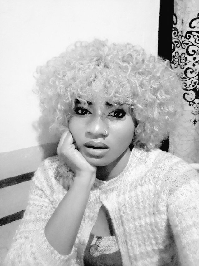 PeaceIdam_'s tweet photo. Happy New Month Tweeps! I pray that this Month be nice to us, we'll succeed in our endeavors in Jesus's name, Amen. 😍 😍 🌹 🌹 
#OzoXEcowas #HappyAprilFoolsDay #TachaTillInfinity #Chioma #3MusicAwards21 #WritingCommunity https://t.co/MvaUZEbTgR