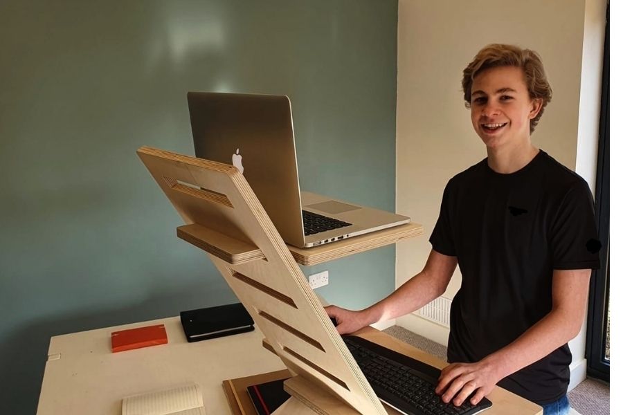 OakhamSch's tweet photo. ⭐️An entrepreneurial Design and Technology Scholar has been inspired during Lockdown to design, manufacture and sell a standing desk – with all profits going to charity @FareShareUK ! 

Read more > https://t.co/ZP4YXqOKdK https://t.co/MOi03WDHQm