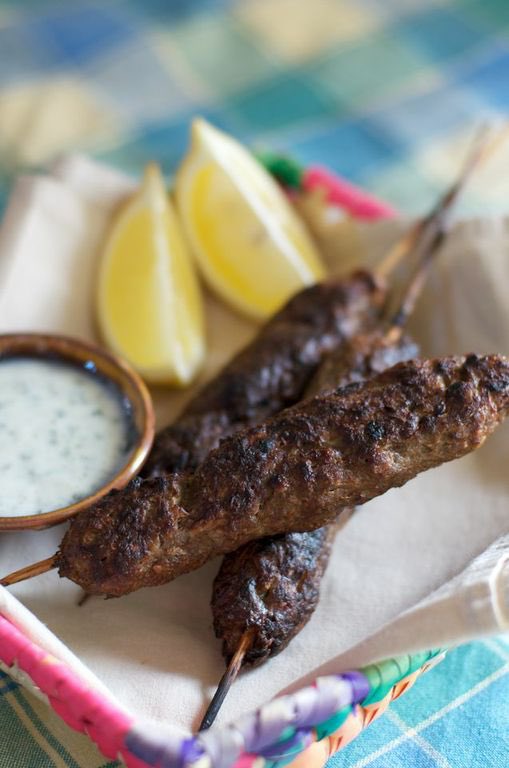previnsltd's tweet photo. Lamb Kebabs- Perfect for BBQ weather☀️

Use our Lamb Kebab spice kit and serve with our naan! 

#previns #curry #spice #spicekits #chickencurry #korma #indianfood #food #flavour #authentic #delicious #traditional #currykits #homemade #handmade #mealkits #indiancooking https://t.co/mTSuFl6T6K