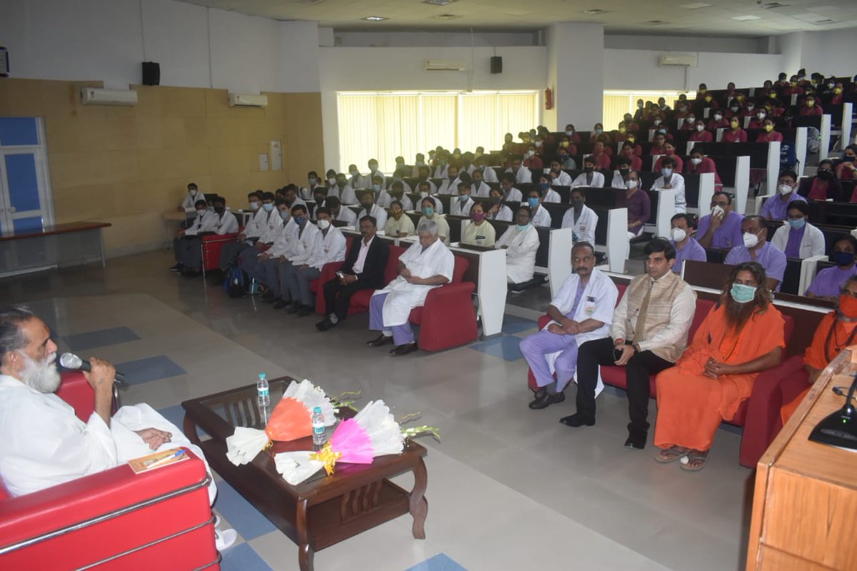 GitaManishi's tweet photo. Gita Seminar - AIIMS, Rishikesh
#GitaSeminar #Rishikesh #BhagwadGita #GIEO_Gita #GitaGyanSansthanam #ShriKrishanKripa #GitaManishi https://t.co/objpOMynUJ