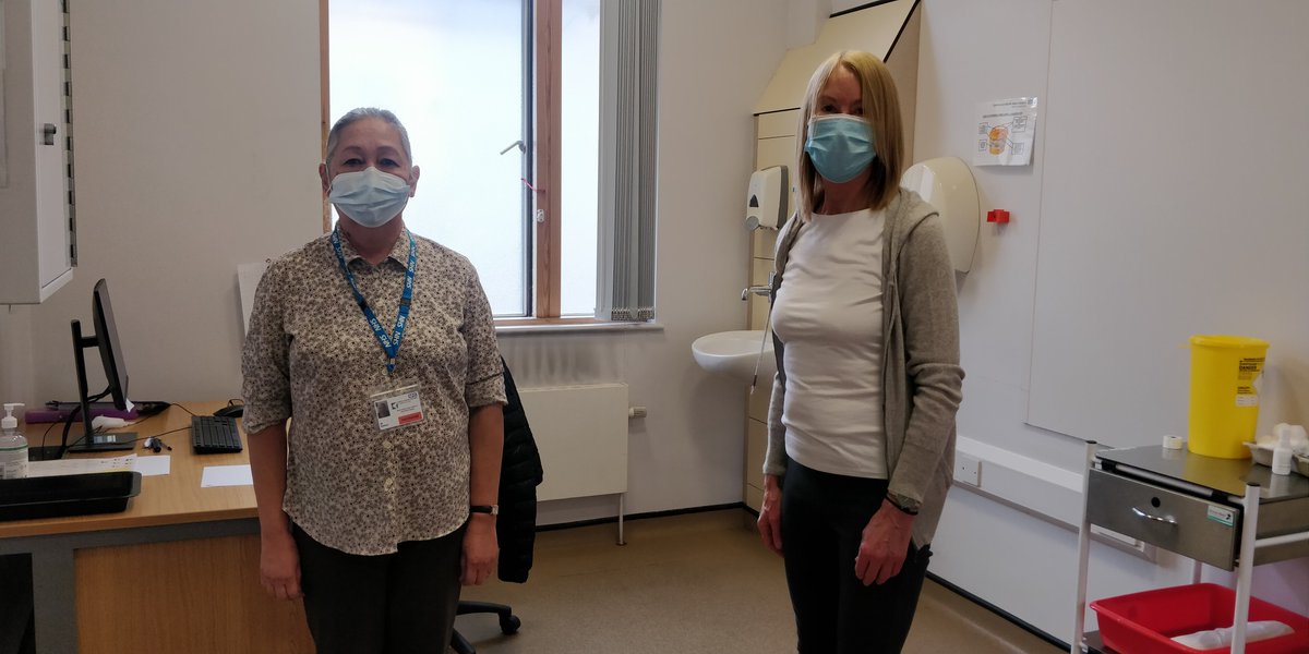 the_cavershamGP's tweet photo. Thanks to @MaryRiddell and @JillH79358283 for all their amazing help.  One of the Peckwater Vaccination teams! #CovidVaccine https://t.co/SElzDdluFF