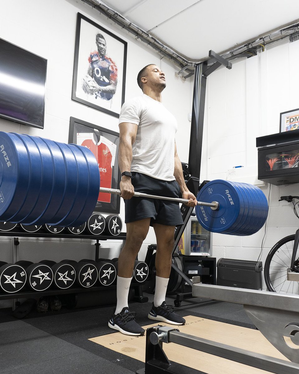 Maximuscle's tweet photo. Welcome to the 300kg club @anthonywatson_ 315 pending ๐ค
#Deadlift #YourMax https://t.co/rNfNiDEcje