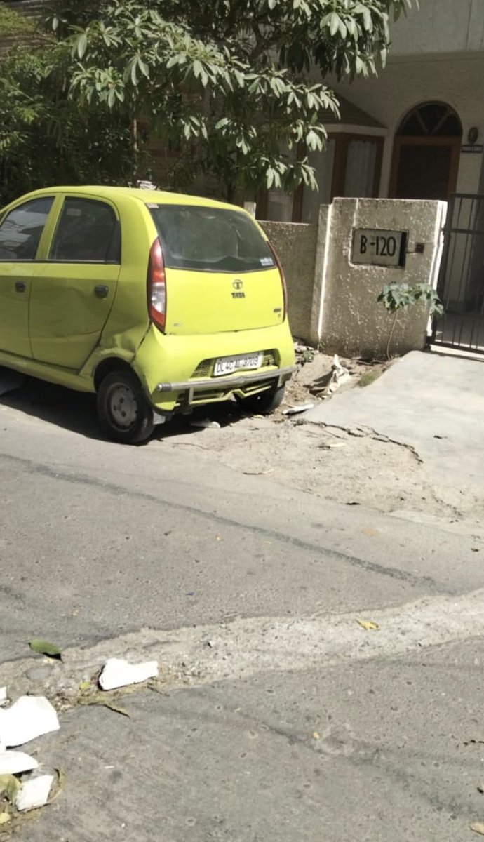 ao_ssz's tweet photo. @EDMCDELHI @CPCB_OFFICIAL @HND1900 @RCSahoo22569517 No unsued vehicle parked at the location mentioned in the complaint. Current situation of the location is as in photograph https://t.co/Yy4Brn0bHs