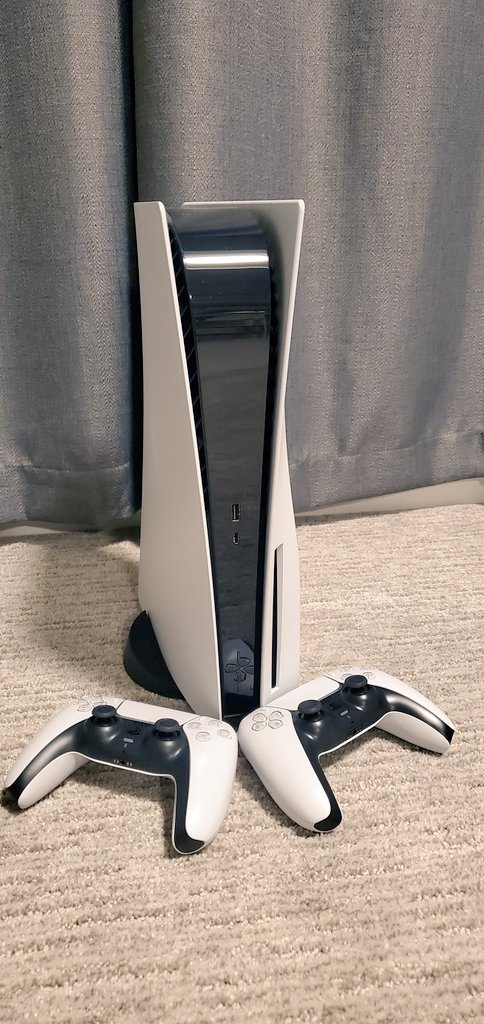 Got 'em! Last pic before firing it up for the first time! Big mahalo to <a href="/PS5Drop/">PS5Drop</a> and <a href="/mattswider/">Matt Swider (The Shortcut)</a> for the heads up on the 🎯 drop today. In HI and having to go right to work after picking up, I'm just getting to enjoy. Good luck to all still searching!