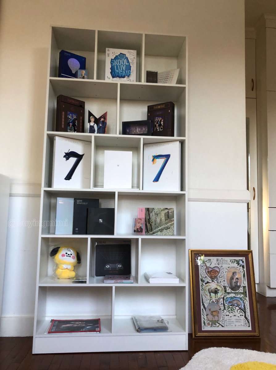 mimibabybear's tweet photo. #buyingmimi collection update ♡

bought a shelf &amp; fixed my merch! will display some photocards when they come this month 😊😊✨ https://t.co/72t7xTICb8