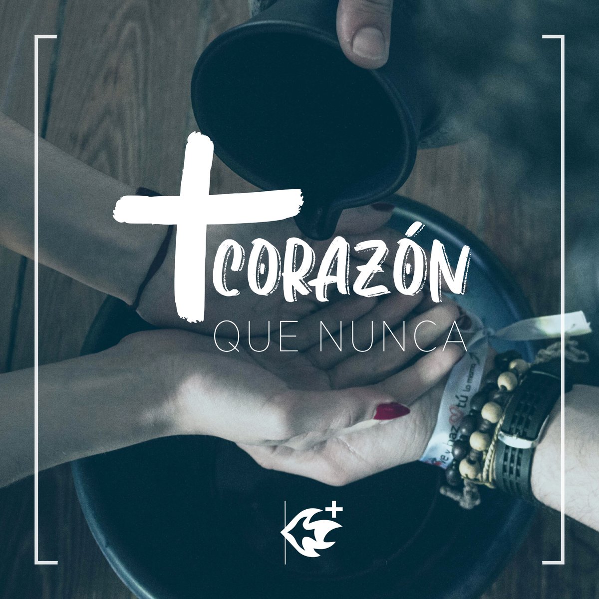 JUEVES SANTO | 🍶❤️

Hoy, más que nunca, pongamos corazón en todo. Como Él hizo con el suyo. Un corazón que se da y se entrega. Toda una vida entera para darla. 

De corazón. Hasta el extremo.

#Claretianos #Pascua