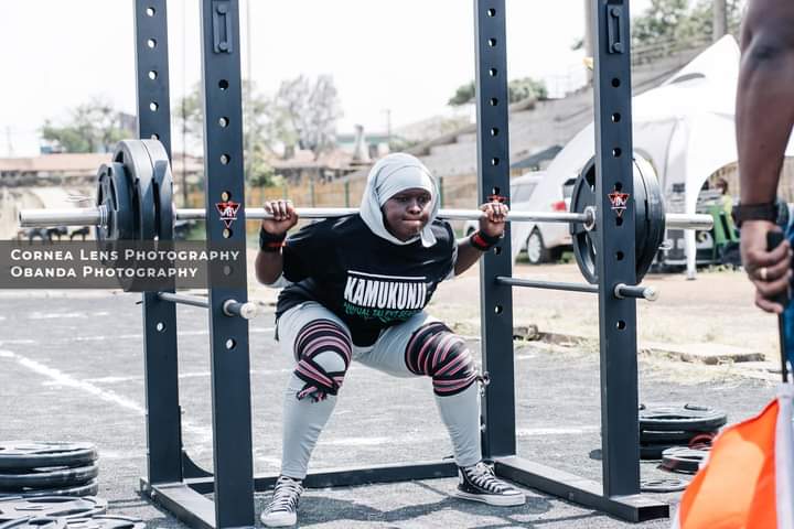 Celebrating girl power personified in Aisha Mohamed this morning. Thanks for challenging stereotypes and proving that modesty and sports can very well go together. 

Nairobi CBD

#HappeningNow #girlpower