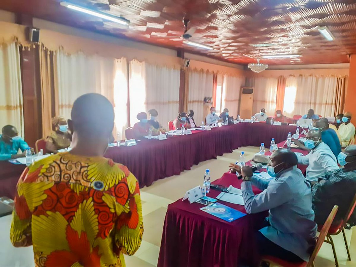 zenunetwork's tweet photo. #zenunetwork  a pris part à l'atelier national de formation des réseaux des organisations de la société civile sur les actions de sensibilisation et de protection des populations contre la covid19 et signature des contrats de subventions.

#MINSANTE 
#zenuNetwork
#COVID19 https://t.co/3rT0avtj6A
