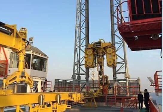 SurplushubCom's tweet photo. Brand new 275 short ton hydraulic drilling Top Drive for sale at SurplusHub 👉 https://t.co/JRbsg9DNZ1
#SurplusHub #surplus #hydraulic #TopDrive #Castor #Dwellop #drilling #lightdrilling #bails #offshore #onshore #rig #circular #circulareconomy #sustainability #WeAreSurplusHub https://t.co/HYKlV4vLYa