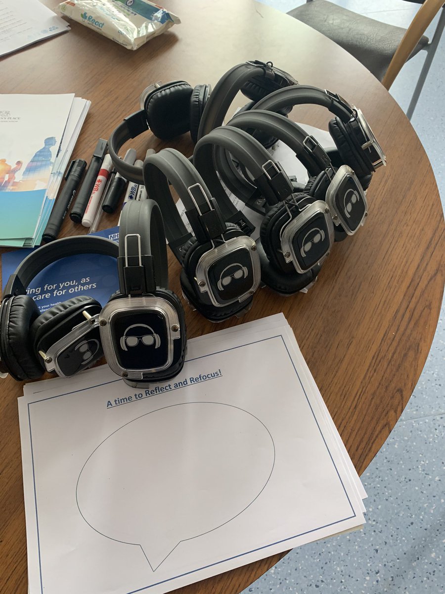 PAIGILLY's tweet photo. @TraffordHosp staff make sure you come and join us for our last day of #reflectandrefocus this week whilst tapping those feet in our silent disco or enjoying a lovely unwind in the massage chair π https://t.co/MIix1i9sRn