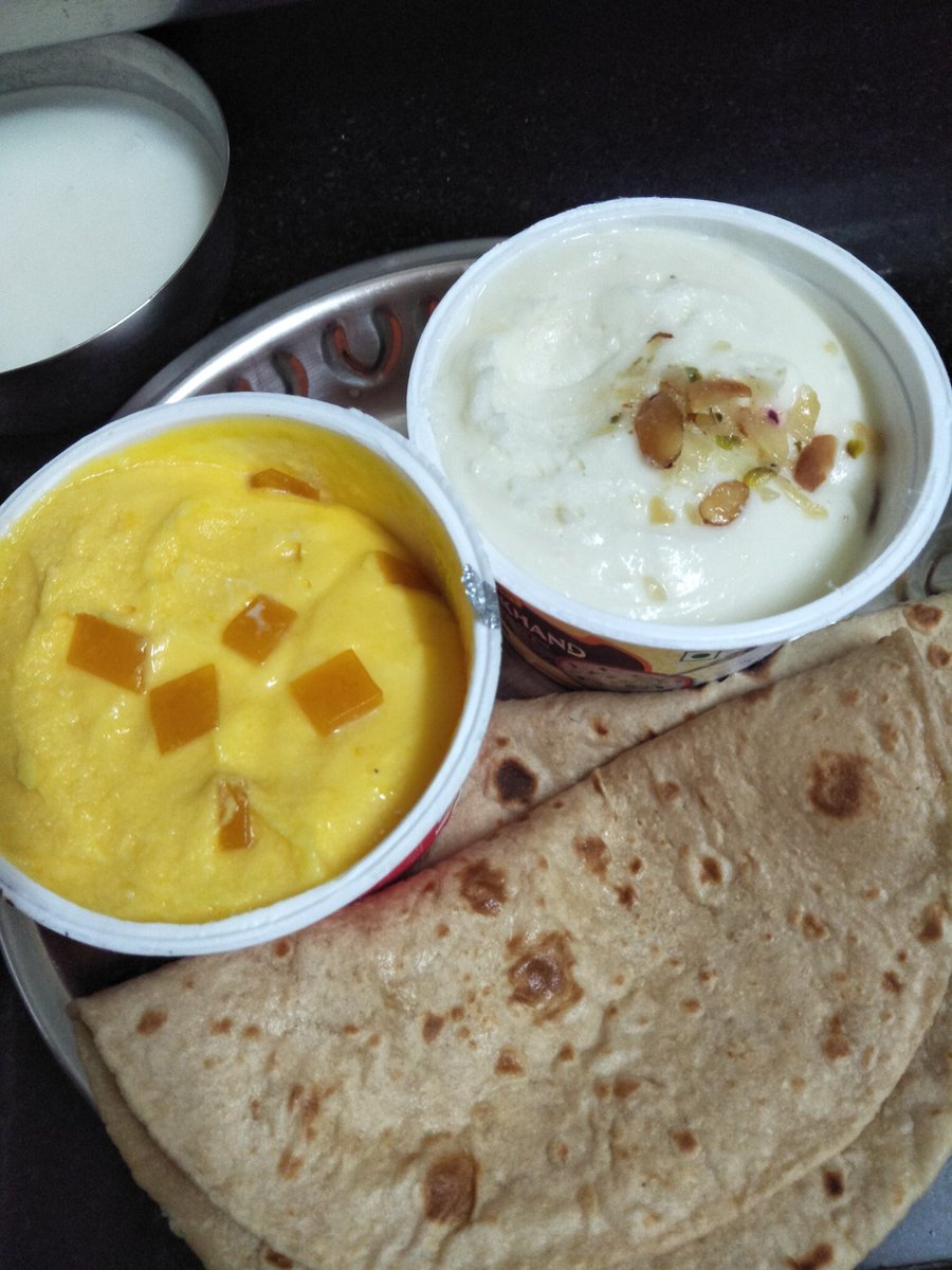SACHINTAK55's tweet photo. @Rssamul #Shrikhand Deliciousummer cool mango The Taste of #MITHAINDIA Haldiram's #Mithai Thanda shrikhand 😋 #summeriscoming #Thanda #Mango #Almonds #Pista #sweets #Puri #Chapati Rolls 😋 Fruit Toppings #Shrikhanday #sunday 😋 #Punepanda #BIGOBASKET #FMCG https://t.co/pMpRqaChSm