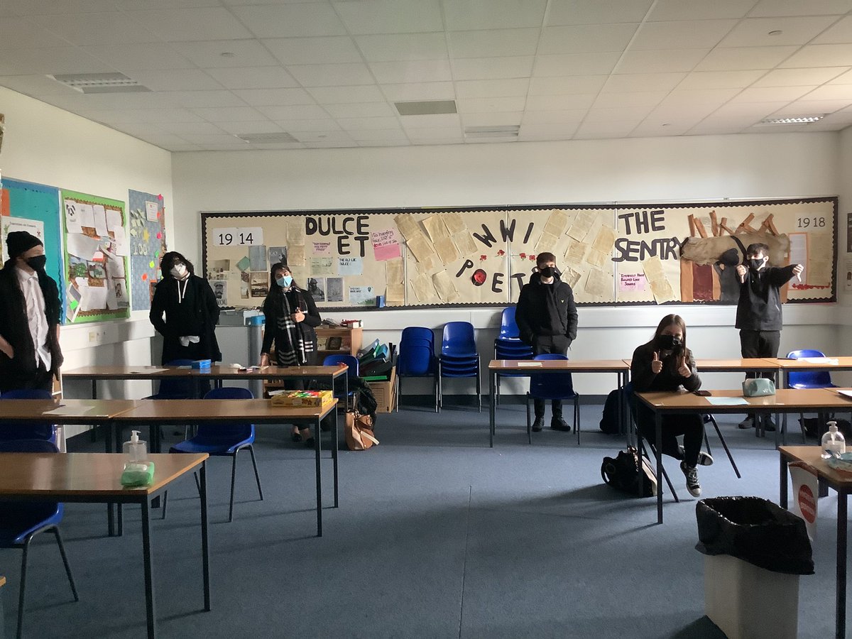 Delighted to have most of my class back in our classroom today. Here’s a celebratory photo of us completing our final N5 Literacy assessment. Amazing work after weeks of preparing and studying. 

#wearefhs #HardWorkPaysOff